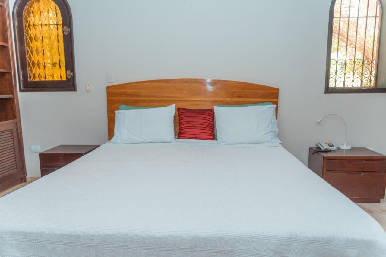 Casa Blanca Hotel Ciudad del Este Eksteriør billede