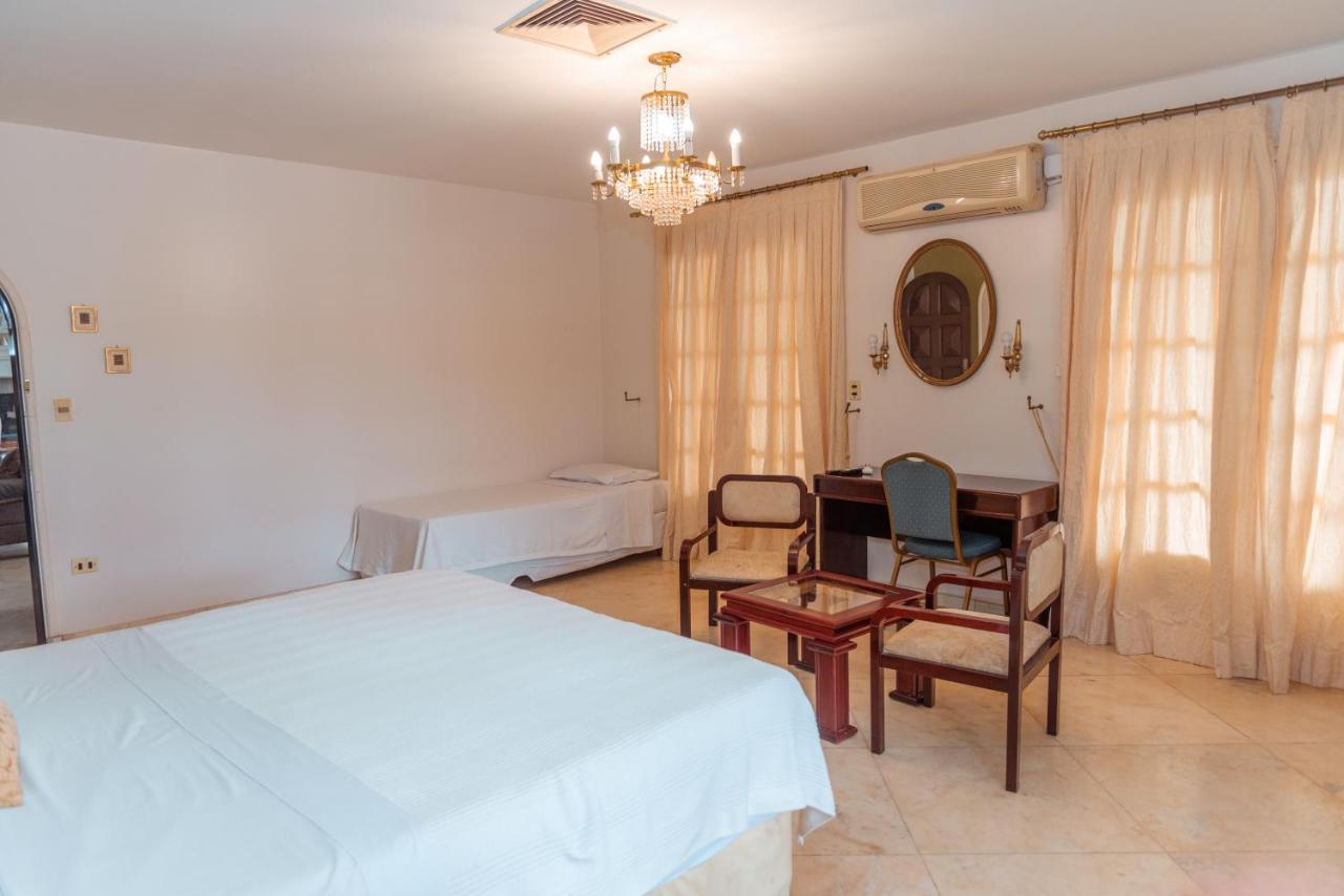 Casa Blanca Hotel Ciudad del Este Eksteriør billede